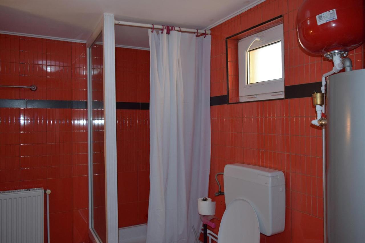 La Dory Apartment Satu Sugatag Екстериор снимка