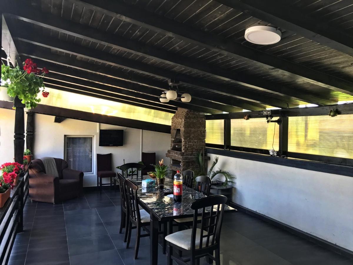 La Dory Apartment Satu Sugatag Екстериор снимка