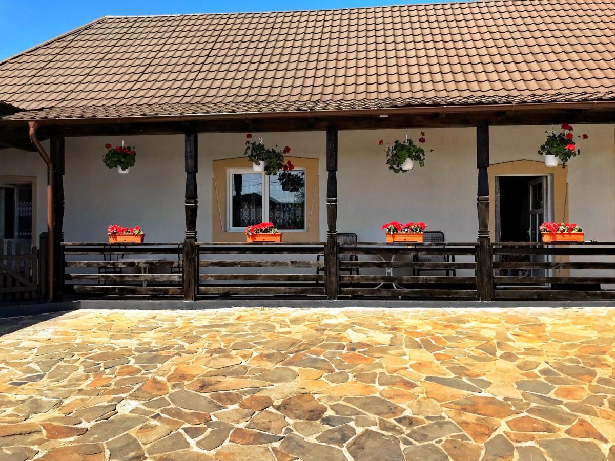 La Dory Apartment Satu Sugatag Екстериор снимка