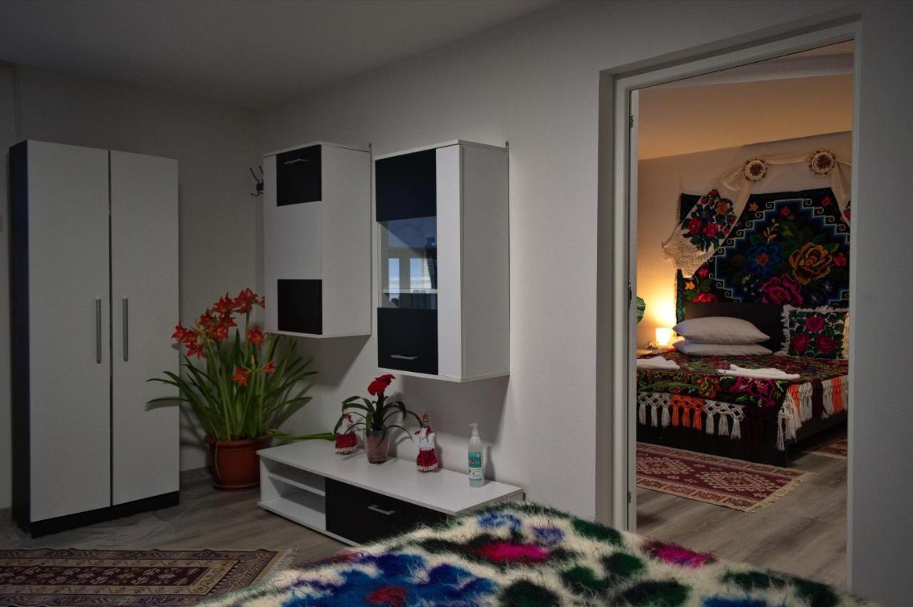 La Dory Apartment Satu Sugatag Екстериор снимка